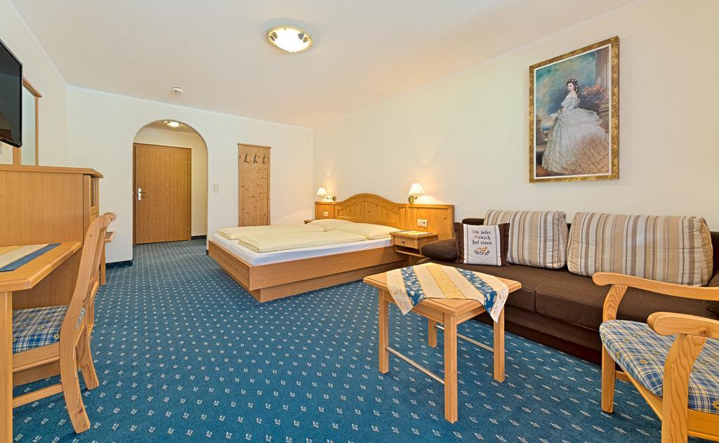 Landhotel Kirchenwirt Unken Eksteriør bilde